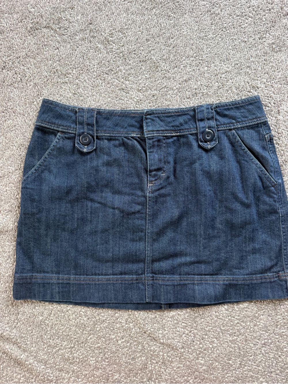 Elle Dark Wash Denim Mini Skirt Low Rise Button Tab Pockets Size 14 Y2K